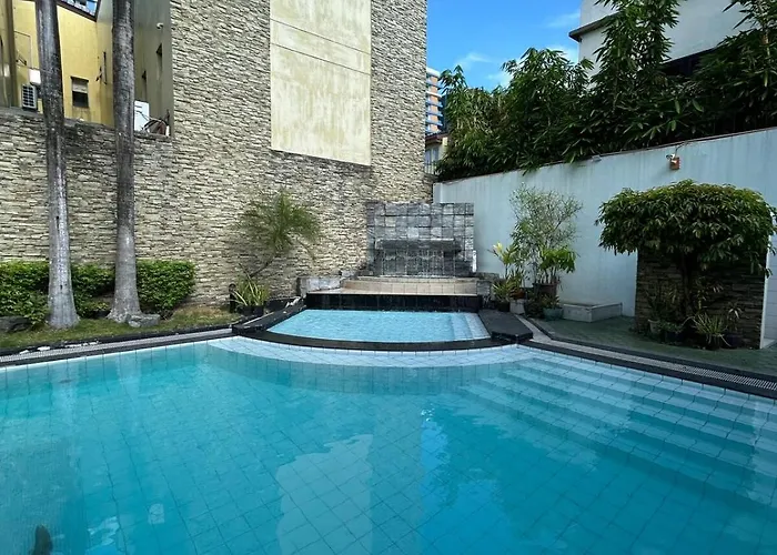 Modern 3br House With Pool Near Naia Airport Villa